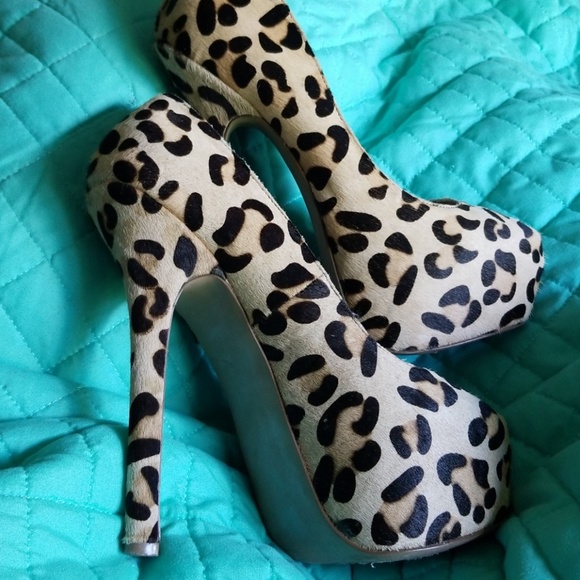 Steve Madden Shoes - Steve Madden
